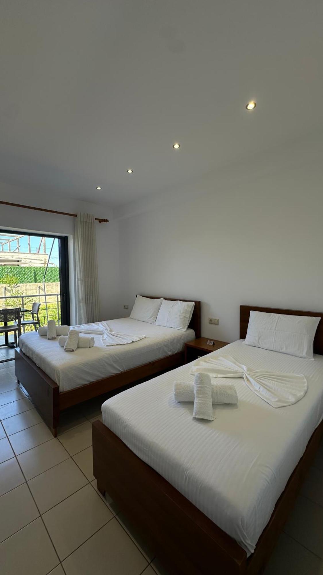 Enelia Hotel Himare
